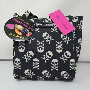 NWT Betsey Johnson Insulated Lunch Tote Skull & Crossbones Cross-body Zip-Top
